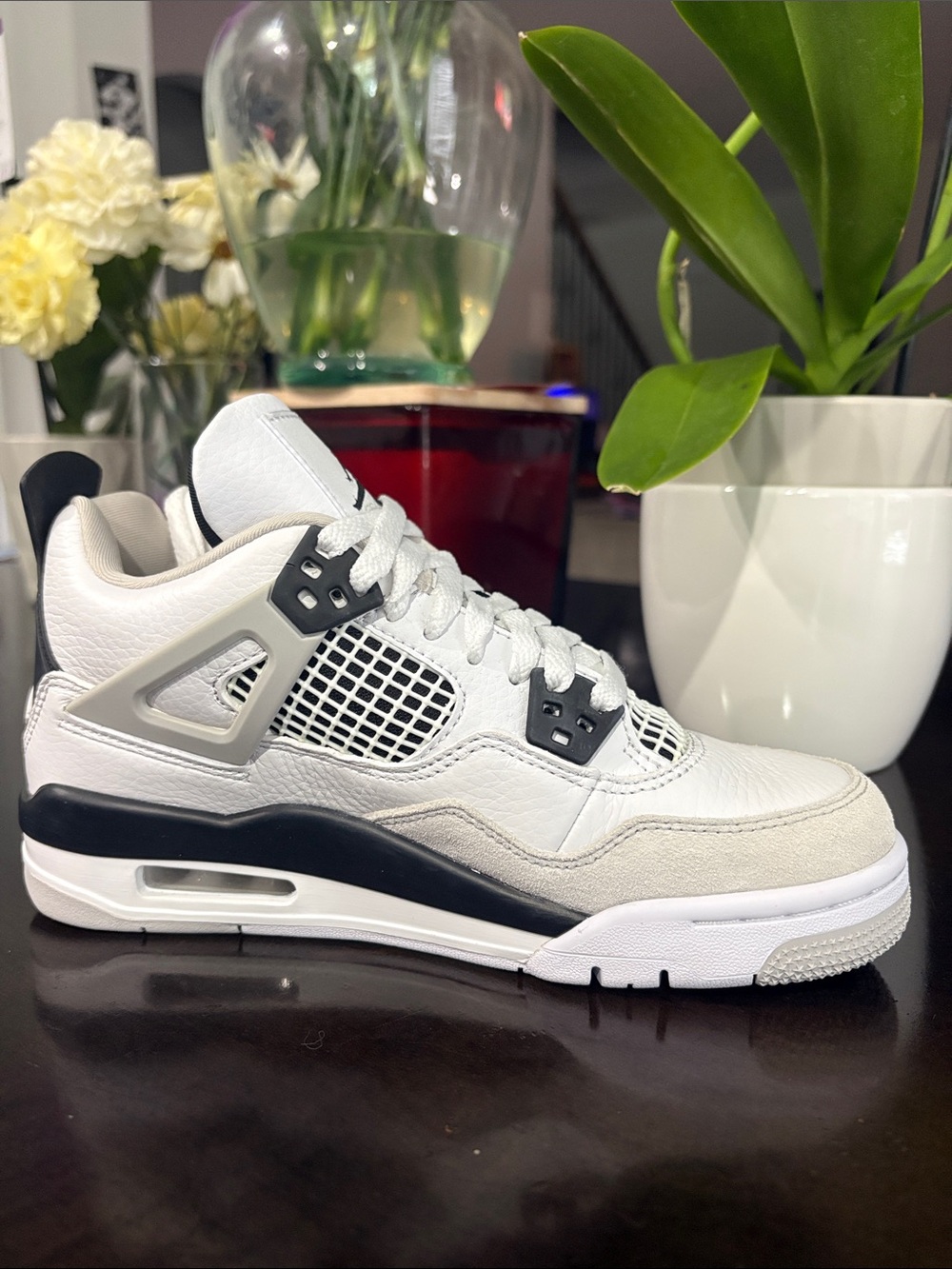 Jordan Men’s White and Black Retro Basketball Sneaker